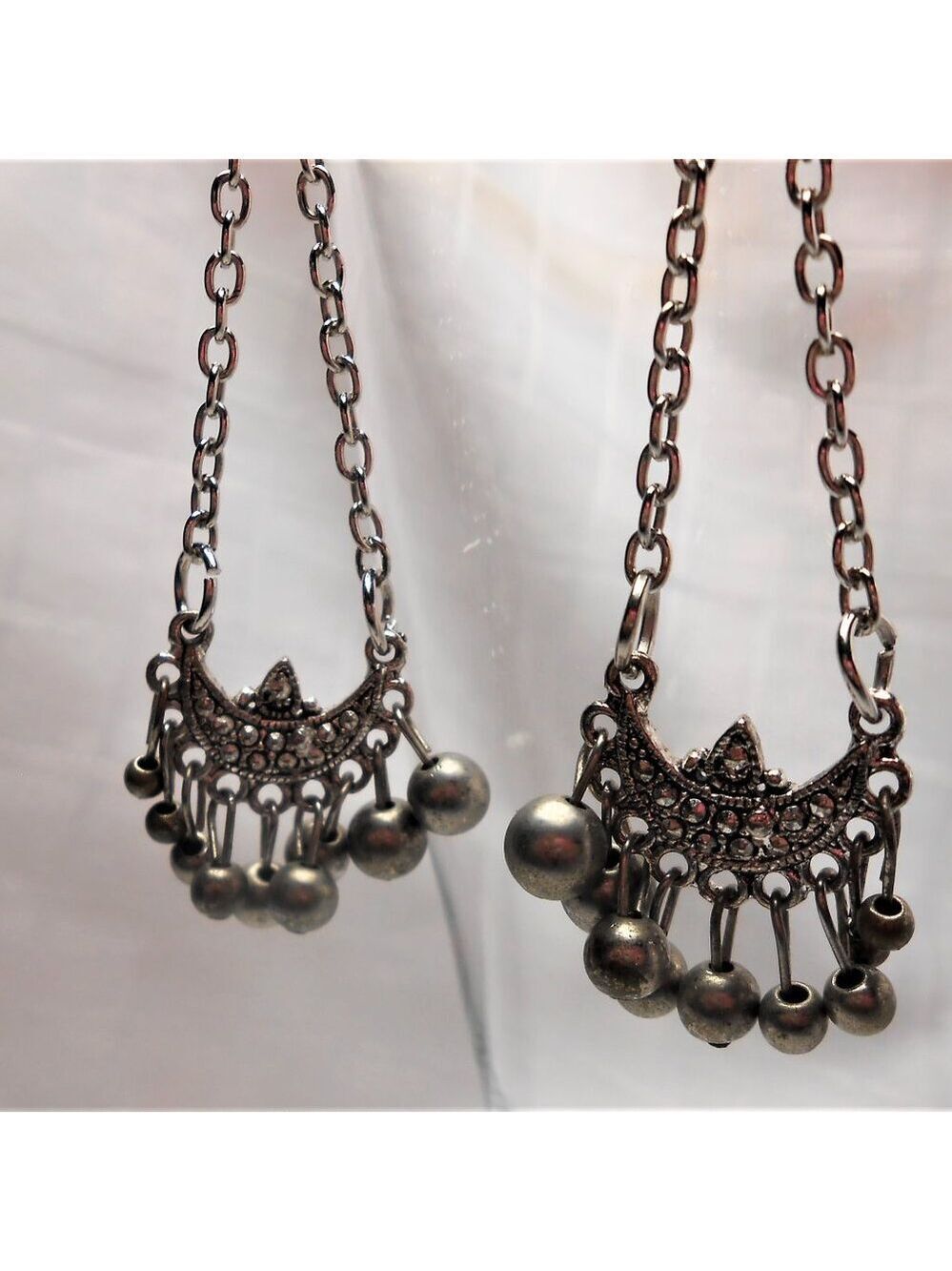 No 953 Lightweight handmade Baladi-style earrings